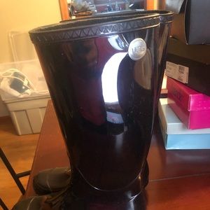 Ugg rain boots